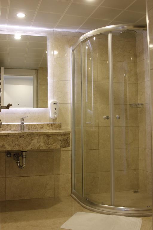 Suezer Resort Hotel Ayaştürkmenli الغرفة الصورة